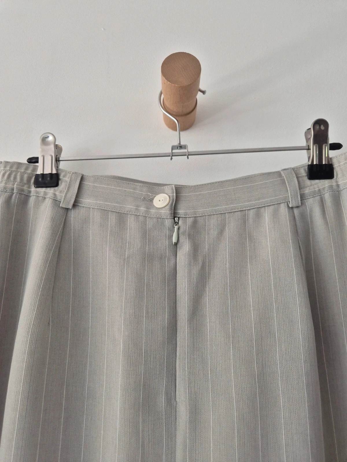 Ensemble tailleur Un jour ailleurs gris rayé blanc 42 – photo 11